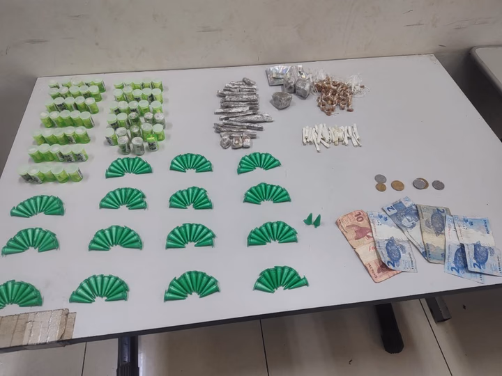Adolescente é detido pela PM com drogas e dinheiro no Residencial dos Oitis