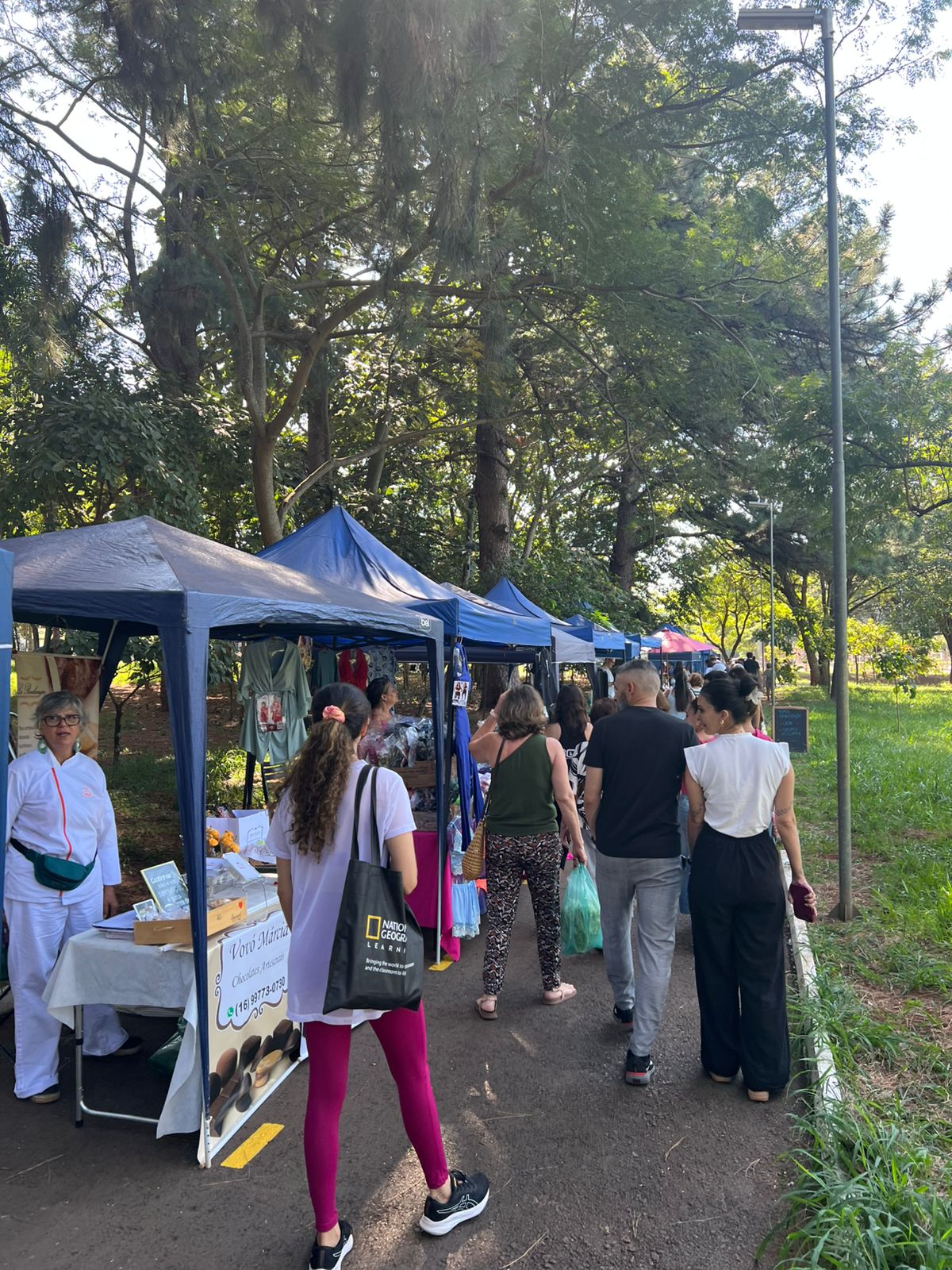 Feira do Parque Botânico volta com artesanato e música no domingo✅
