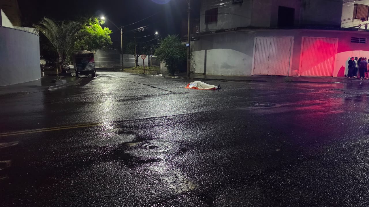 Homem é morto a tiros na porta de casa no Jardim Boa Vista em Araraquara