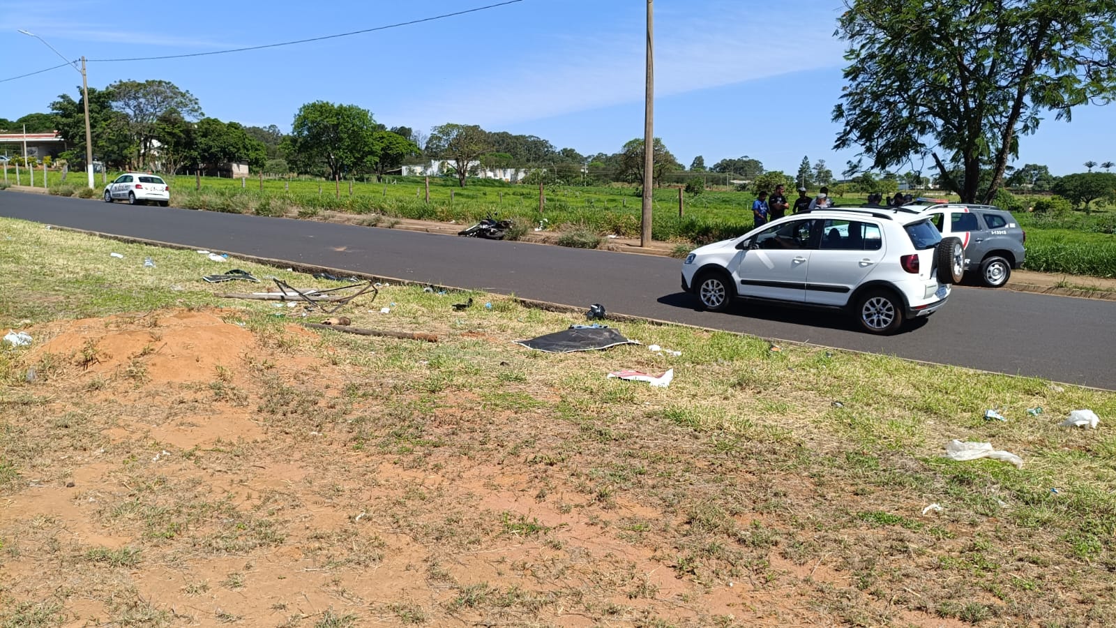 Jovens ficam gravemente feridos em acidente entre Américo e Araraquara