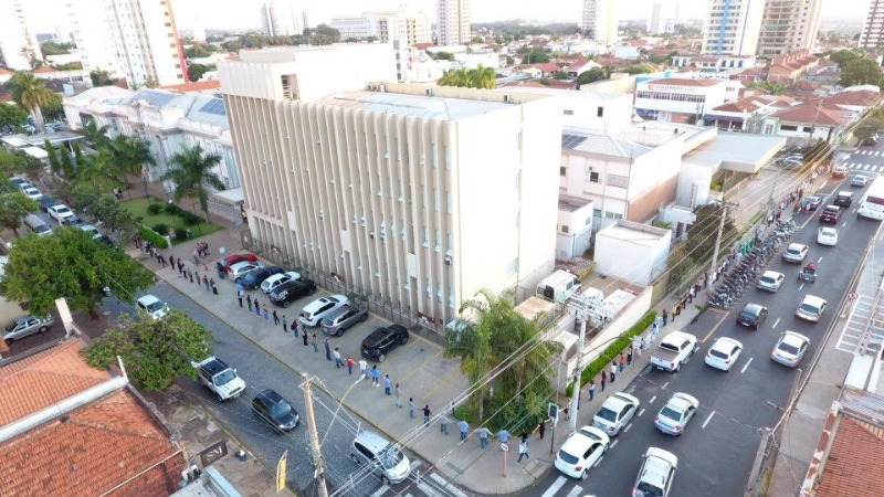 Pedido de Socorro: Cerca de 500 pessoas “abraçam” Santa Casa de Araraquara