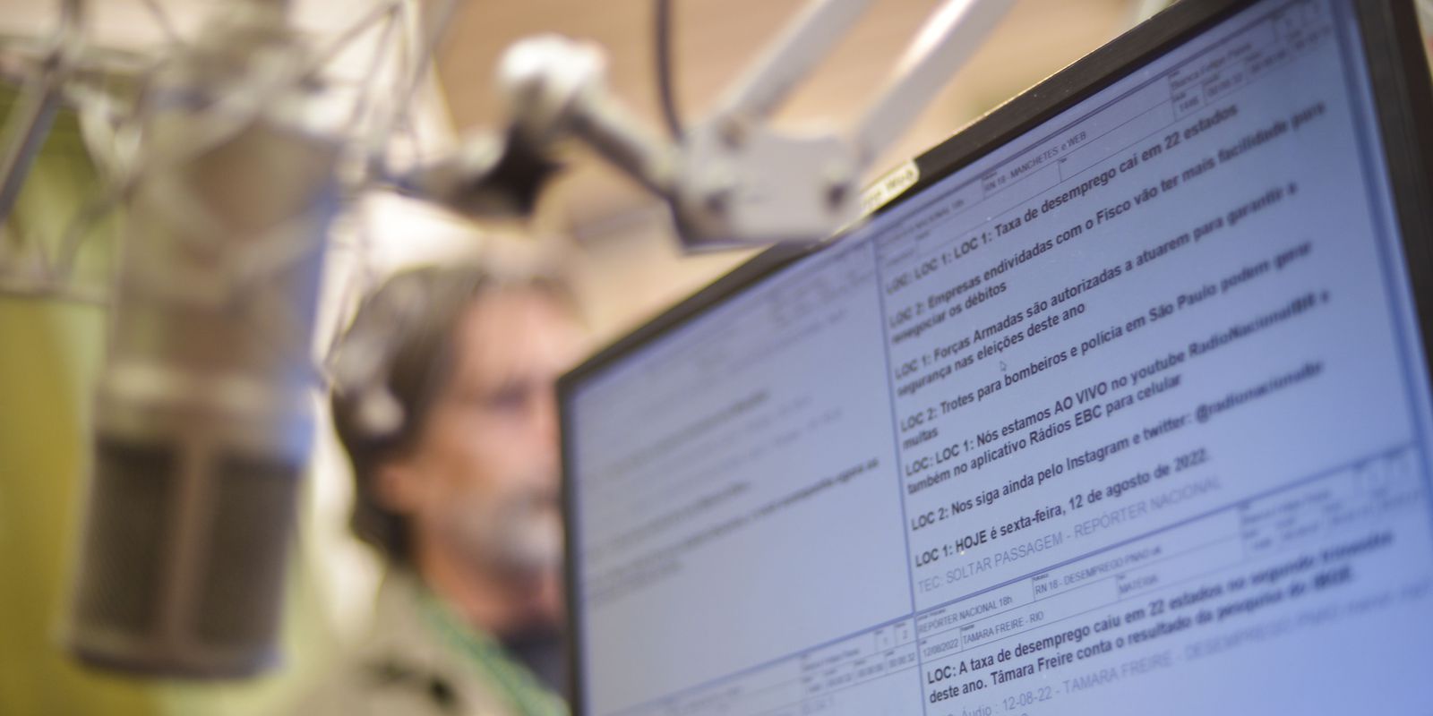 Cem anos do rádio no Brasil: as transformações do radiojornalismo