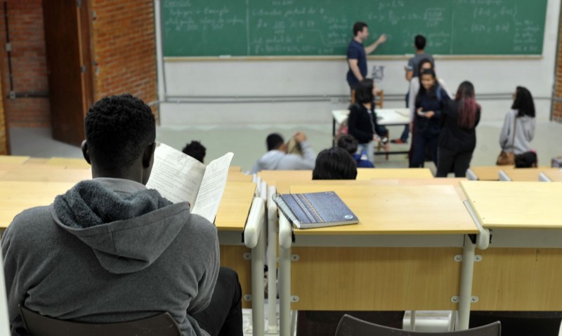 SP: professores do ensino superior podem entrar greve no dia 5