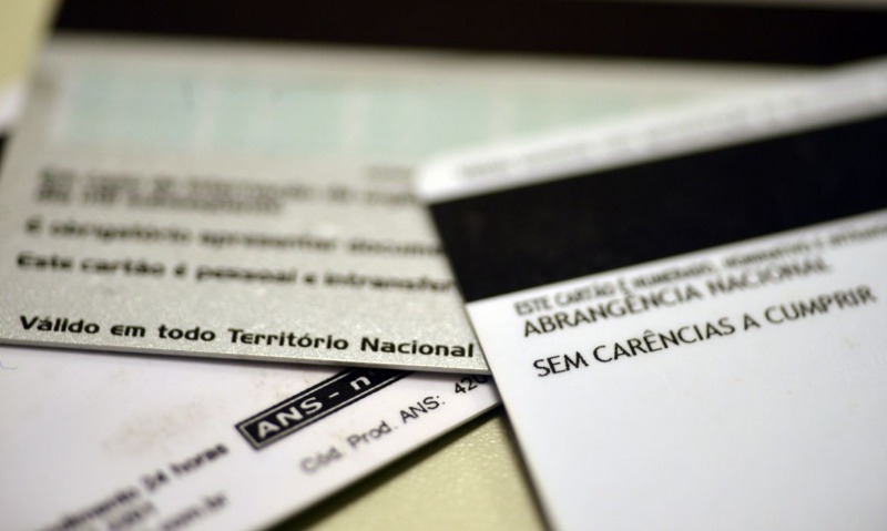 Projeto aprovado pelo Senado obriga planos de saúde a cobrirem tratamentos fora do rol da ANS