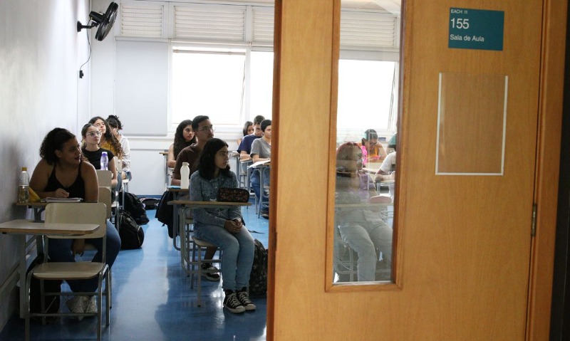 Redação do Enem 2022: professora dá dicas de como tirar a nota máxima