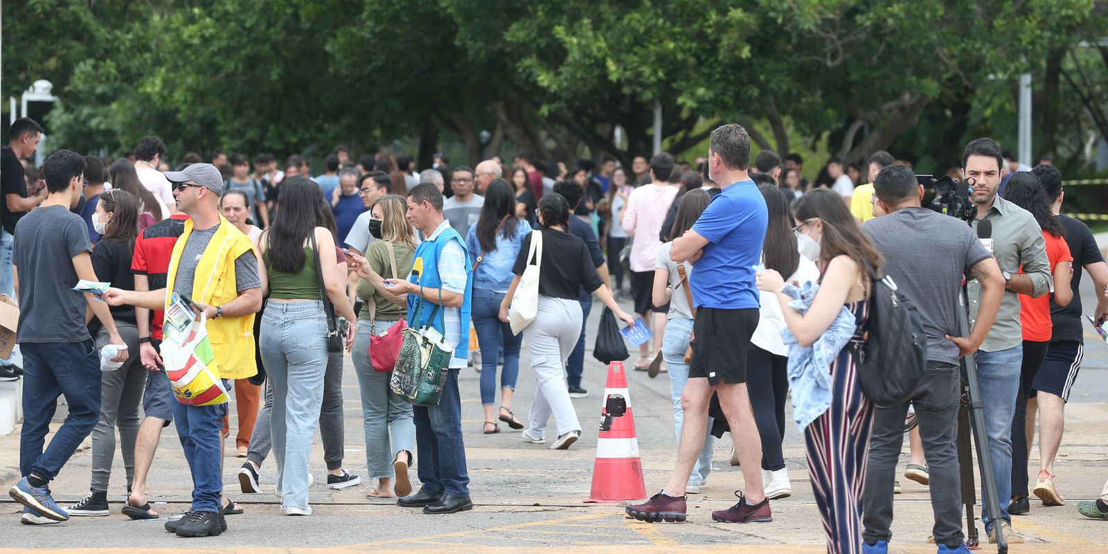 Segundo dia de Enem aborda questões cotidianas e pandemia