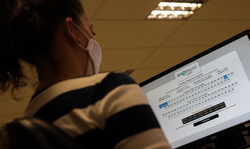 Enem 2022 será reaplicado nos dias 10 e 11 de janeiro; entenda