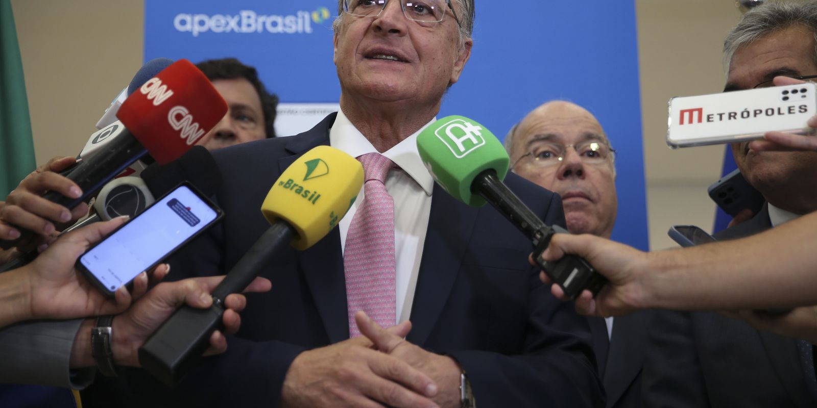 Alckmin diz que democracia sai fortalecida após atos antidemocráticos