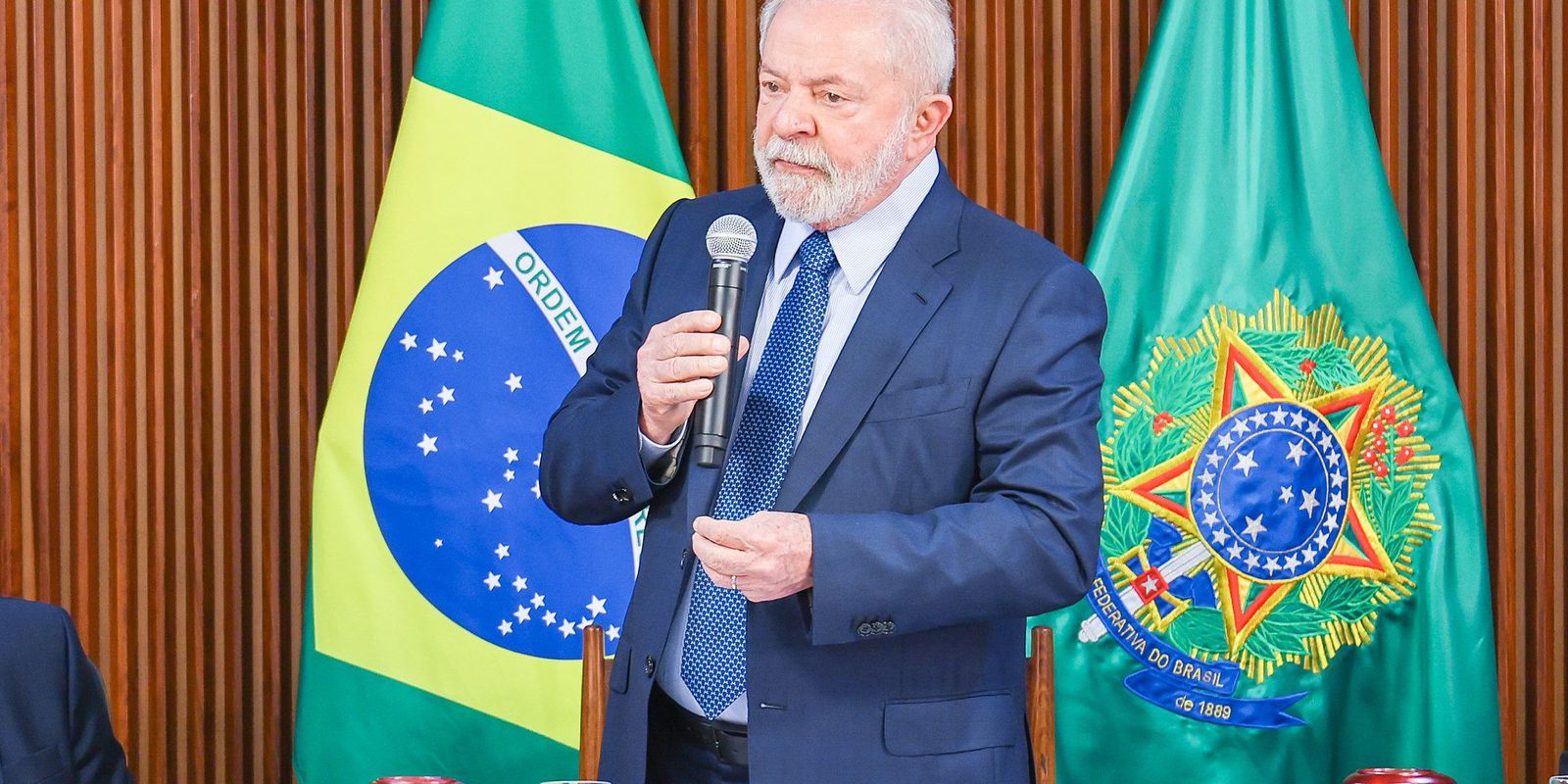 "Vamos tirá-los de lá", diz Lula sobre garimpeiros em Roraima