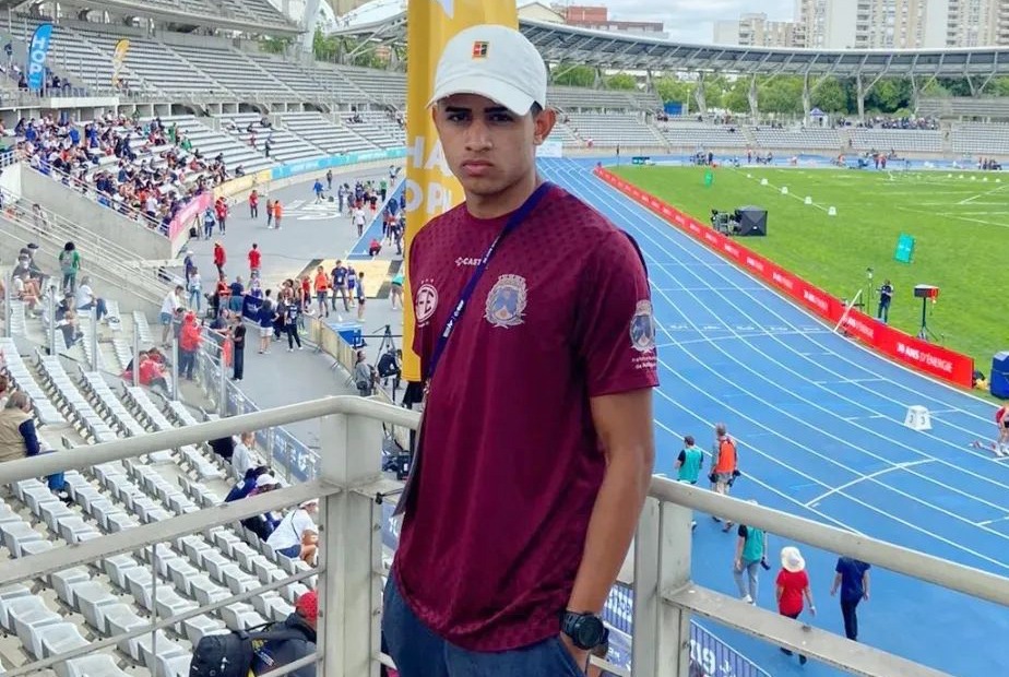 Paratleta de Araraquara bate recorde mundial em São Paulo