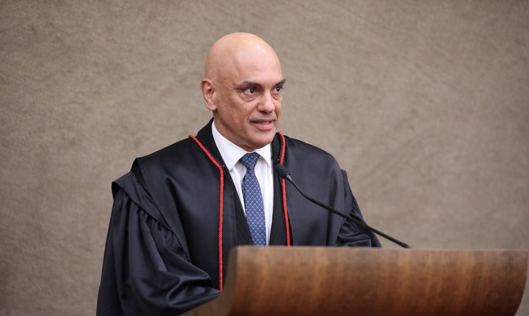 Alexandre de Moraes é hostilizado em Roma; ‘bandido, comunista’
