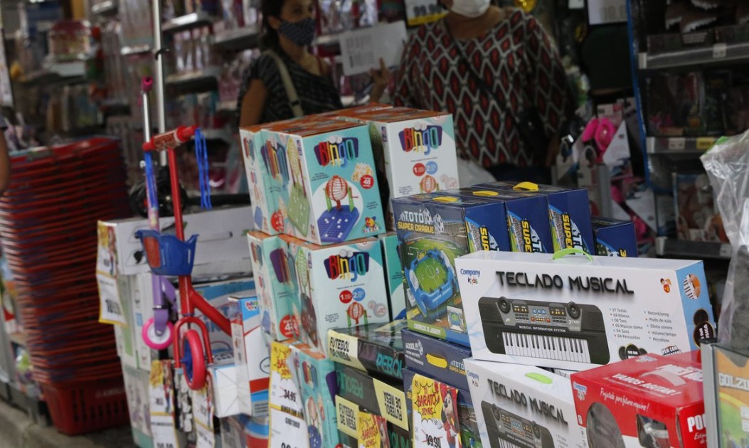 Pesquisa do Procon de Araraquara mostra diferença de R$ 100 no preço do mesmo brinquedo