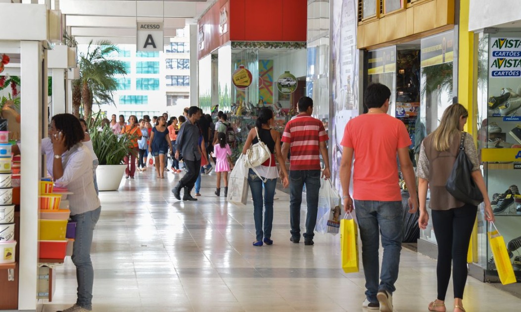 Dia dos Namorados: confira os direitos do consumidor na hora da troca ou devolução de presentes