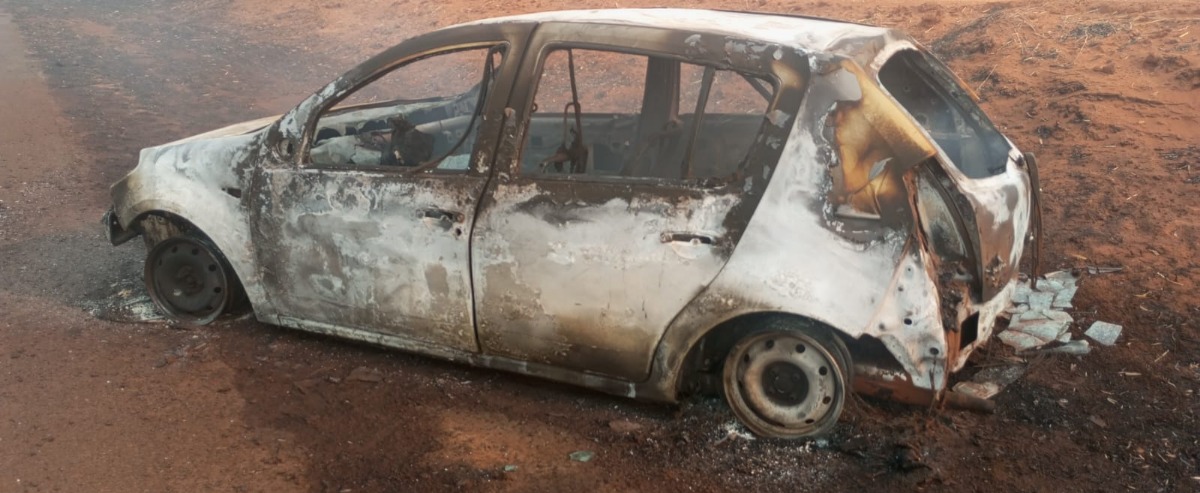 Queimada causa engavetamento, destrói carro e faz 2 bebês passarem mal em Bueno de Andrada