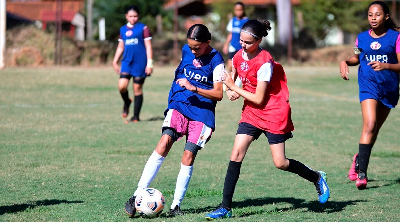 Guerreiras Grenás realizam última seletiva do ano para talentos do futebol feminino