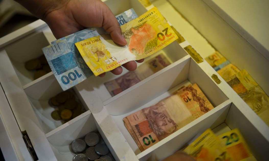 Abono do PIS-Pasep 2025: consulta começa nesta quarta; veja datas e os valores