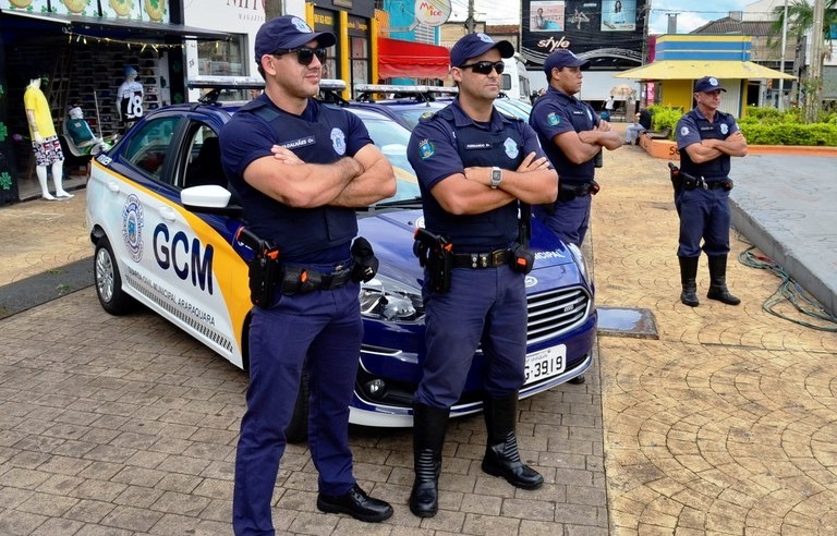 Câmara de Araraquara libera barba para GCMs e cria frentes para cultura, ambiente e direitos