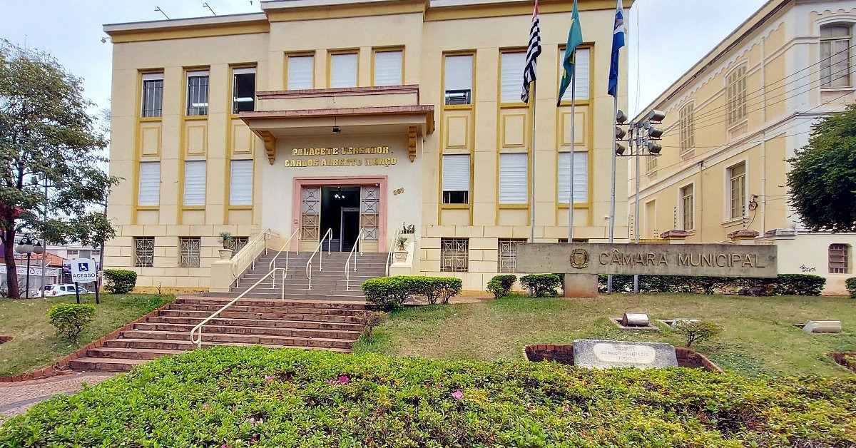 Câmara de Araraquara aprova 19 itens incluindo reajuste dos servidores do Legislativo