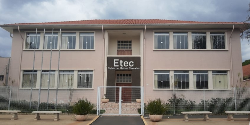 Etec de Matão abre vaga de Auxiliar de Docente com salário de quase R$ 3 mil