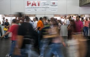 PAT Araraquara divulga 30 vagas de emprego; oportunidades sem exigência de experiência