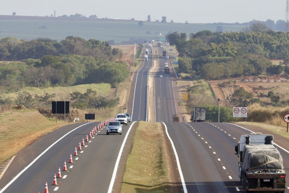 Duplicação de 29 km da Rodovia SP-255 é entregue entre Rincão e Araraquara