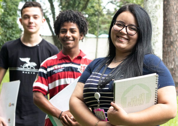 Estudante? Prefeitura de Santa Lúcia abre seleção para Jovem Aprendiz com bolsa de R$ 690