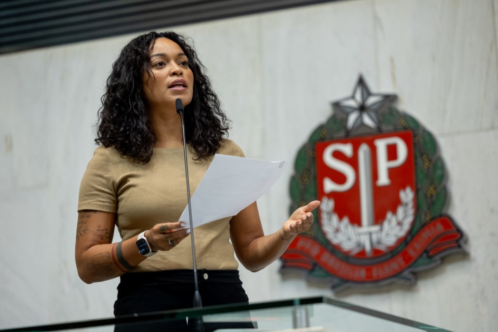 Thainara critica abandono em Araraquara e reconhece: "nossa administração petista não foi perfeita"