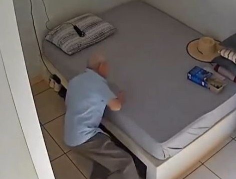VÍDEO: Vovô Anésio fica ferido após cair dentro de casa em Rincão