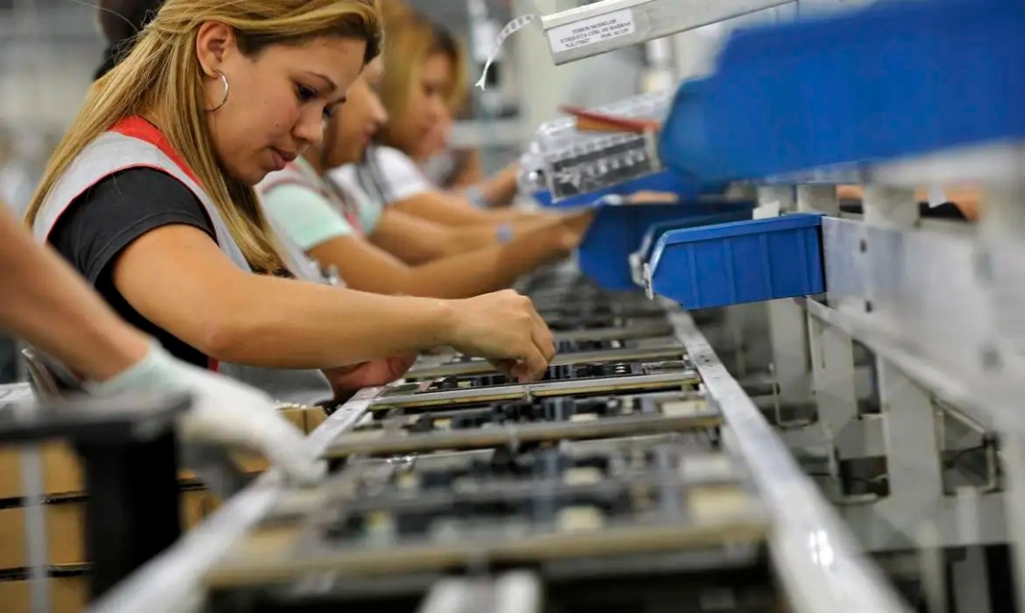 PAT anuncia vagas de auxiliar de produção em Araraquara sem exigir experiência