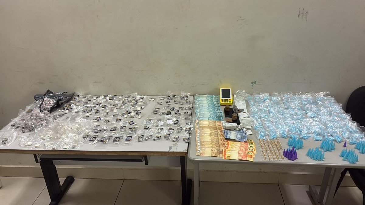 Adolescente é detido pela PM com grande quantidade de drogas e dinheiro no Residencial dos Oitis