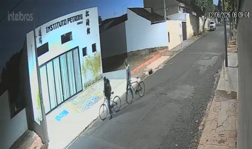 VÍDEO: Gangue da pedrada volta a agir e furta instituto de karatê no Jardim Biagioni