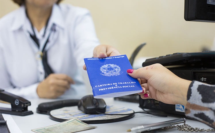 Américo oferece vagas de emprego com salários acima de R$ 2 mil e benefícios
