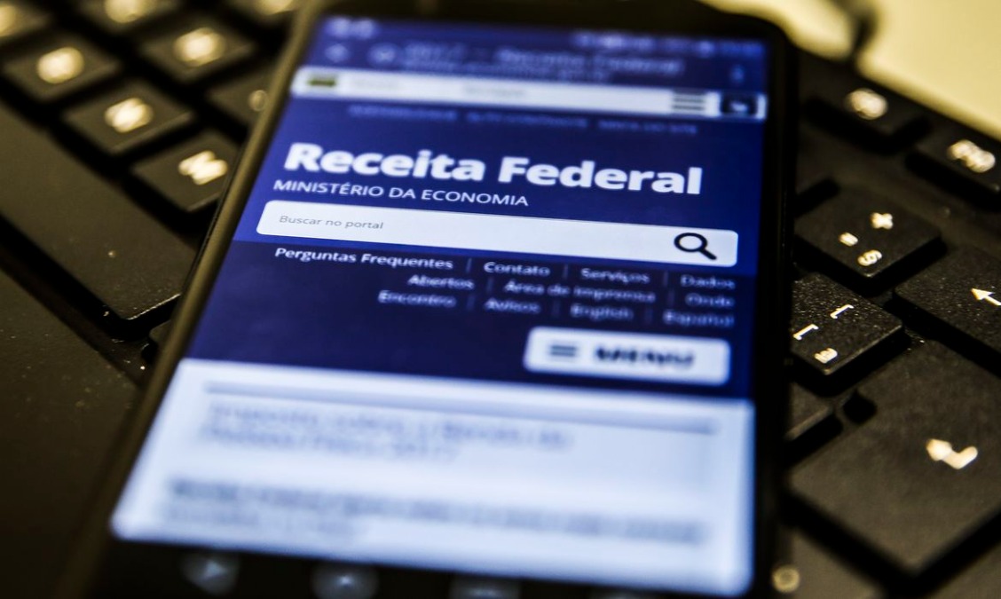 Receita paga lote especial do IR nesta quarta-feira (8); confira se você está na lista