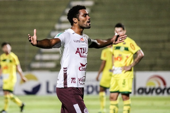 Artilheiro do Paulistão, Bruno Mezenga foi oferecido ao Corinthians, segundo jornalista