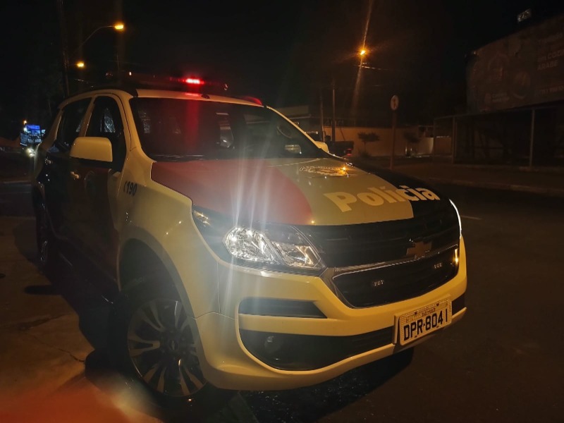 Filho descumpre medida protetiva e invade casa da mãe