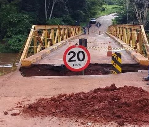 Ponte de Gavião Peixoto deve ser reaberta neste fim de semana