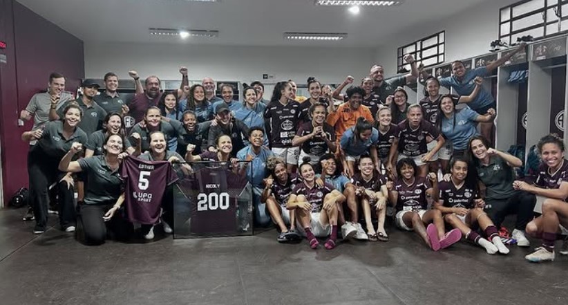 Time feminino da Ferroviária comemora vaga para a final da Copa do Brasil