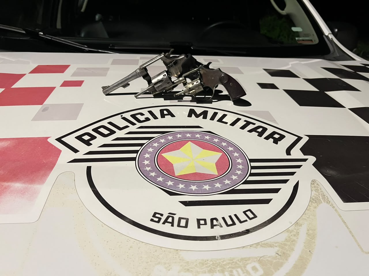 Foto: Flavio Fernandes/Araraquara Agora/Armas Apreendidas Com a Dupla