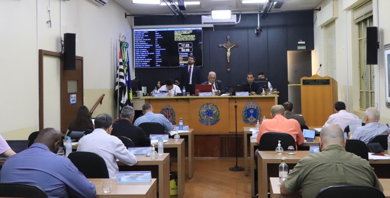 vereadores da 19ª Legislatura irão receber R$ 14,4 mil