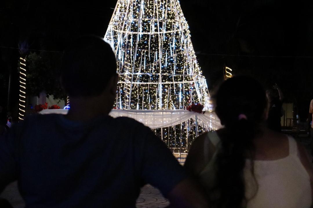 Foto 2 de 8 — Menor cidade da região de Araraquara, Trabiju acende as luzes de Natal e vira destino para passeios em família