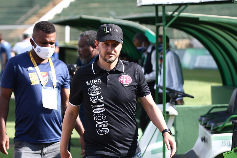 Foto 1 de 1 — Elano vai deixar a Ferroviária após o fim do Troféu do Interior