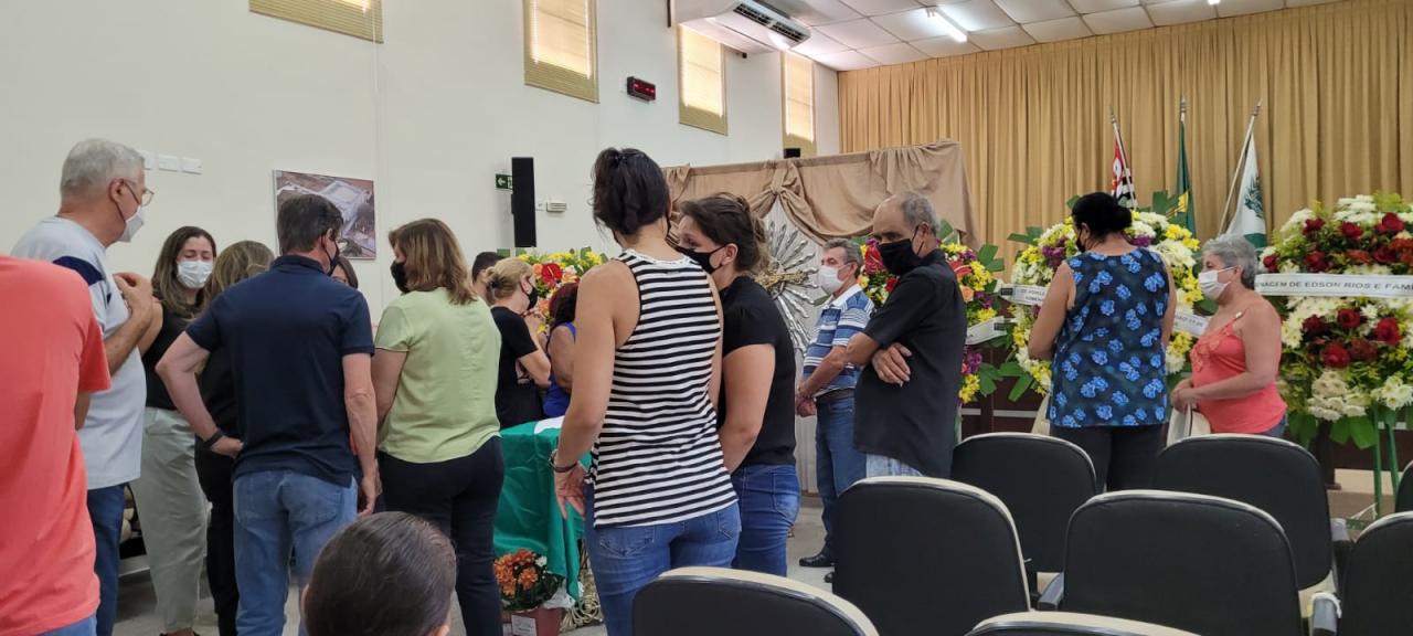 Foto 1 de 16 — Parte Zé Neto, fica o legado; o adeus ao eterno professor