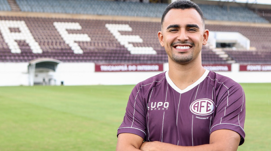 Foto 1 de 1 — Ferroviária anuncia Guilherme Nunes como novo reforço