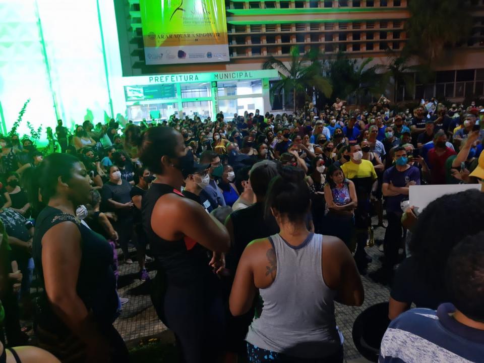 Foto 2 de 5 — Servidores de Araraquara fazem assembleia e pedem reajuste salarial de 17,38%
