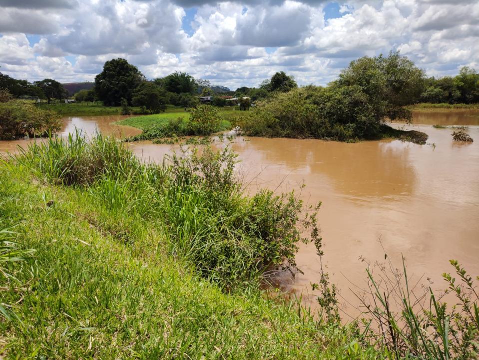 Foto 2 de 9 — Trecho da SP-255 entre Araraquara e Boa Esperança é liberado