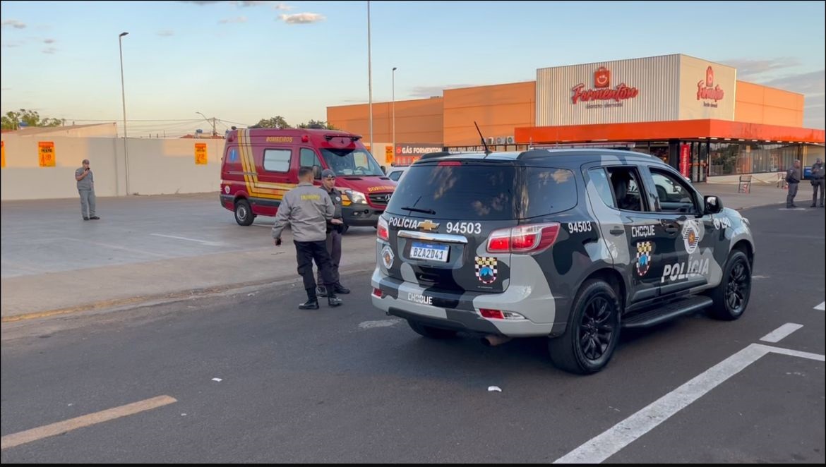 Foto 1 de 8 — Explosivo potente e carro identificado: o que se sabe sobre crime em supermercado de Araraquara
