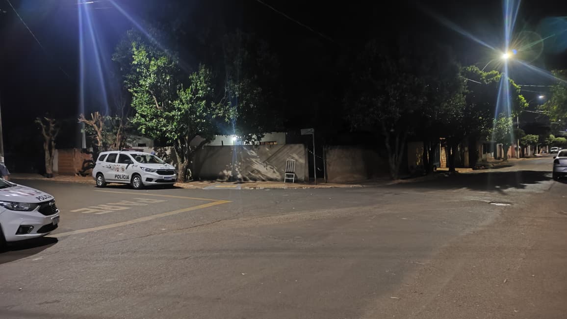 Foto 1 de 5 — Ladrão é esfaqueado por morador ao tentar invadir casa em Trabiju
