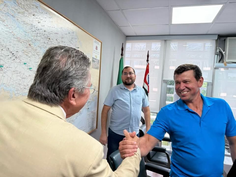 Foto 6 de 20 — Trabiju leva demandas ao deputado Carlão Pignatari na Alesp