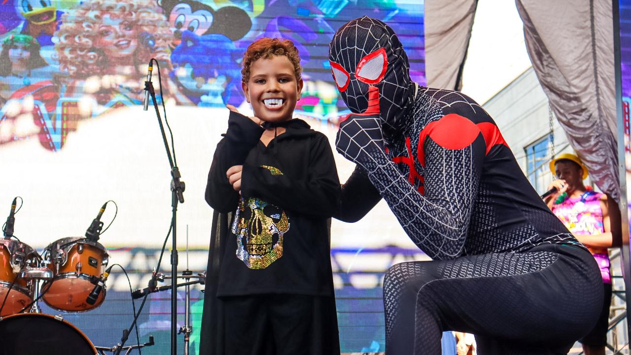 Foto 28 de 60 — Matinê Infantil e Banda Obahia agitam domingo de Carnaval em Trabiju; veja fotos