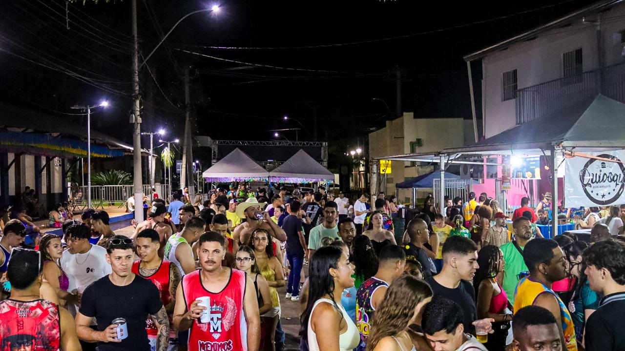 Foto 13 de 60 — Matinê Infantil e Banda Obahia agitam domingo de Carnaval em Trabiju; veja fotos